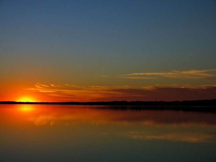 I spent the day at Sequoyah State Park and Lodge in Hulbert, in northeastern Oklahoma (I won't bore you with reasons why unless asked, but will say it is a lot of driving for a 1 day trip).  This met me as I was leaving...not bad, huh? 