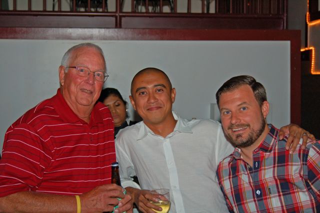 The FSIL and his favorite pals (including the guy on th left) (photo by Doyt Sheets)