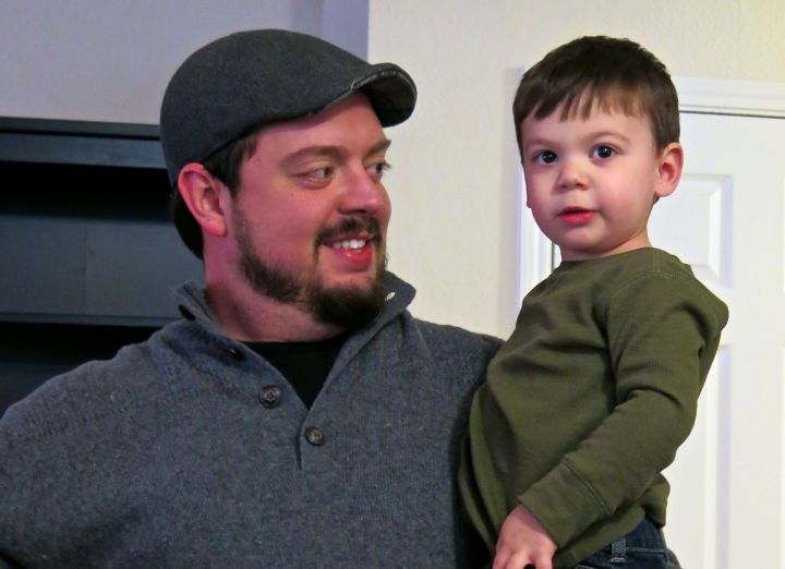 Lincoln and his parents moved 3 hours closer to "bop-pa" & "me-me" this weekend! How exciting is that? (now that the moving of boxes and bed setups is done)