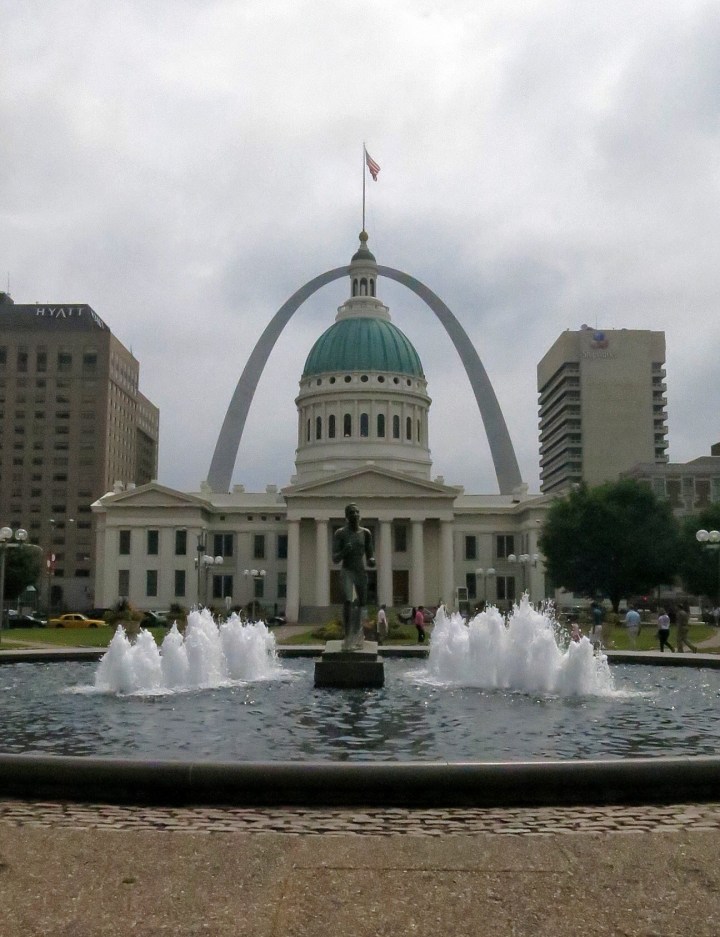 It's the every-tourist photograph when they visit St. Louis....